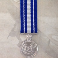 WESTERN AUSTRALIA POLICE SERVICE MEDAL MINIATURE SIZE | WA | WAPOL | MINI