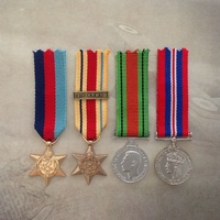 1939 - 45 STAR, AFRICA 8TH ARMY, DEFENCE + 39-45 WAR MEDAL MEDAL SET | GOLD TONE