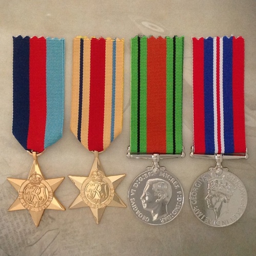 WWII MEDAL SET - 1939-45 STAR, AFRICA STAR,  1939-45 DEFENCE + WAR MEDALS