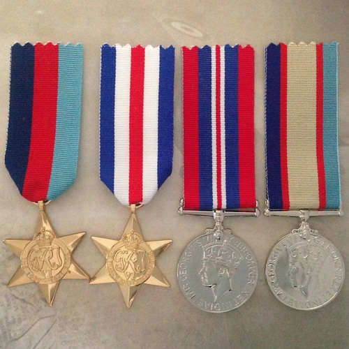1939-45 STAR, FRANCE & GER  STAR, 1939-45 WAR MEDAL+ 1939-45 ASM MEDAL SET