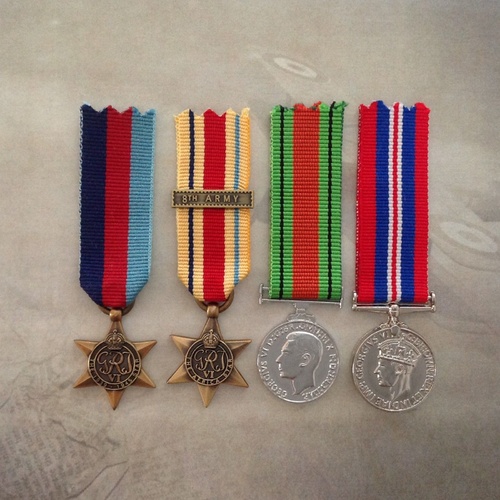 1939 - 45 STAR, AFRICA 8TH ARMY, DEFENCE + 39-45 WAR MEDAL SET | ANTIQUE TONE
