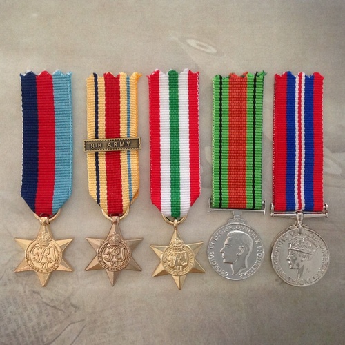 1939 - 45 STAR, AFRICA STAR, ITALY STAR,  DEFENCE + WAR MINI MEDAL SET | GOLD TONE
