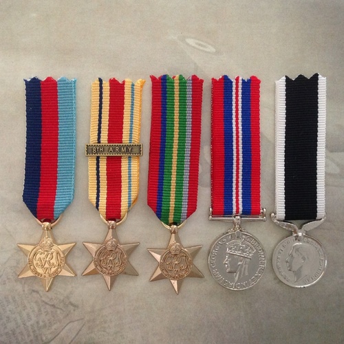 1939-45 STAR, AFRICA, PACIFIC STAR, 39-45 WAR  + NZWSM MEDAL SET | GOLD | MINI