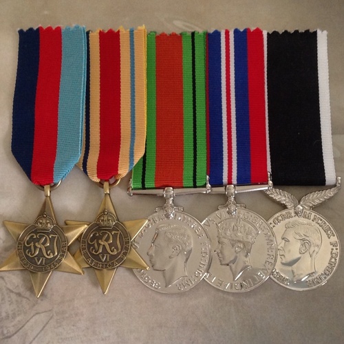 WWII AFRICA STAR, 1939-45 DEFENCE, WAR AND NZWSM MEDAL SET | WWII | ANTIQUE TONE