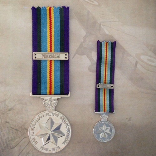 AUSTRALIAN ACTIVE SERVICE MEDAL 1945 - 1975  + MINI, VIETNAM CLASP  | AASM | SET