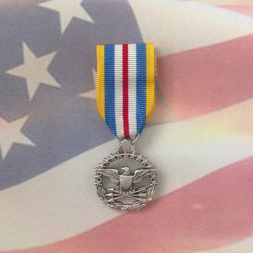 U.S. DEFENSE SUPERIOR SERVICE MEDAL | MINI | MILITARY | UNITED STATES